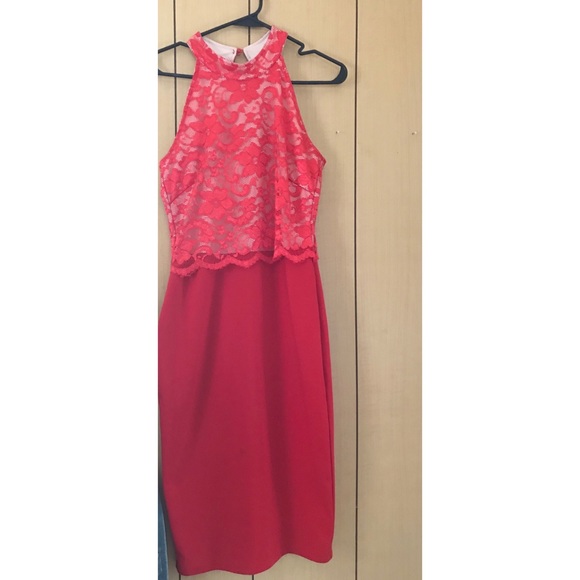 Red dress - Picture 2 of 2